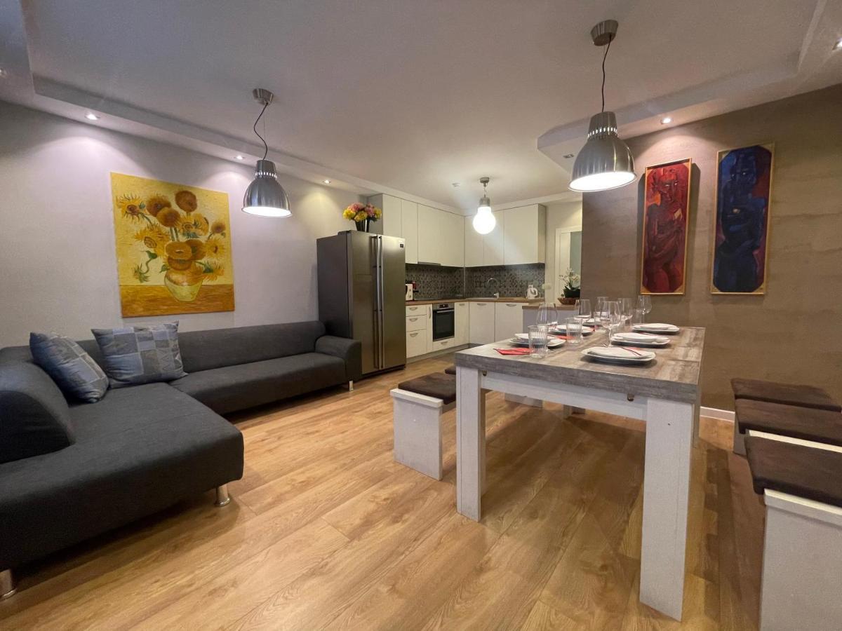 Luxury Apartments In Top City Center Varna 2 Екстер'єр фото